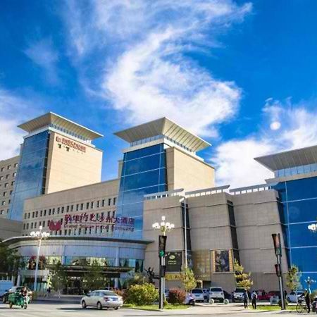 Grand Soluxe Hotel ตุนหวง ภายนอก รูปภาพ