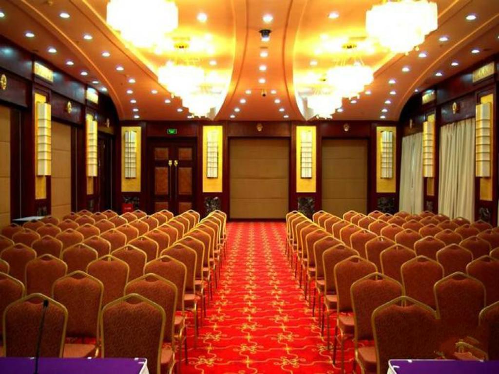 Grand Soluxe Hotel ตุนหวง ภายนอก รูปภาพ