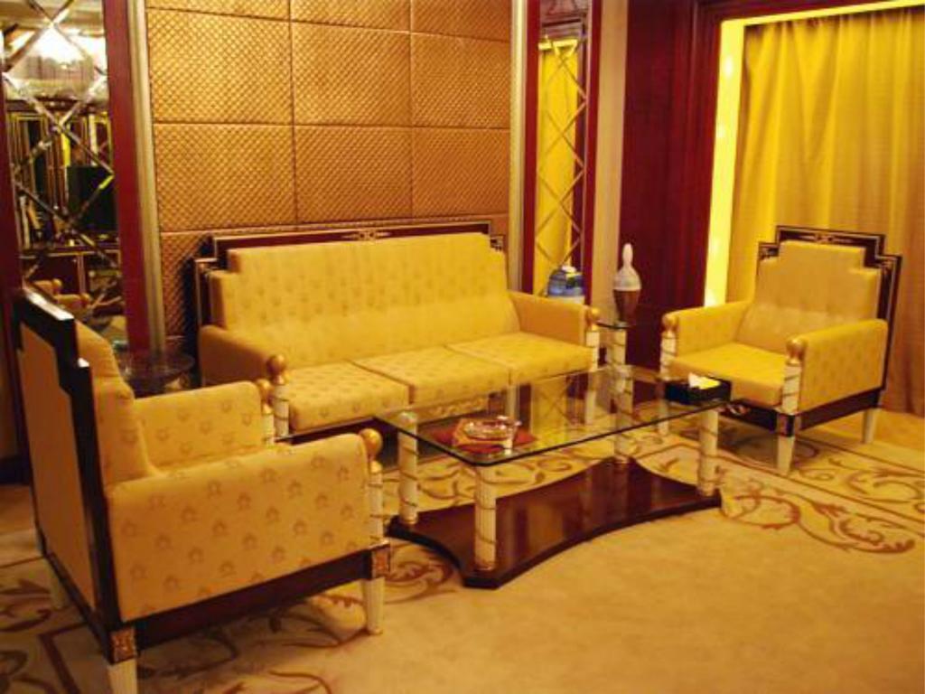Grand Soluxe Hotel ตุนหวง ภายนอก รูปภาพ