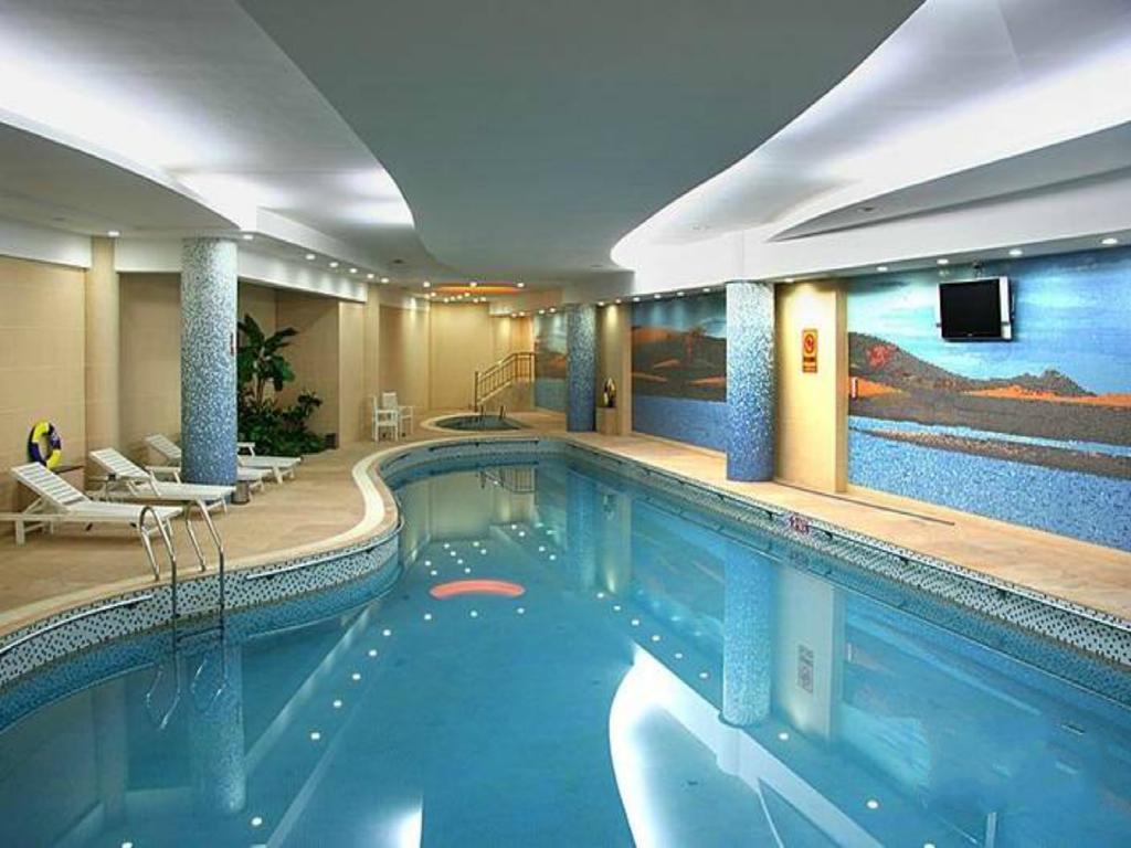 Grand Soluxe Hotel ตุนหวง ภายนอก รูปภาพ