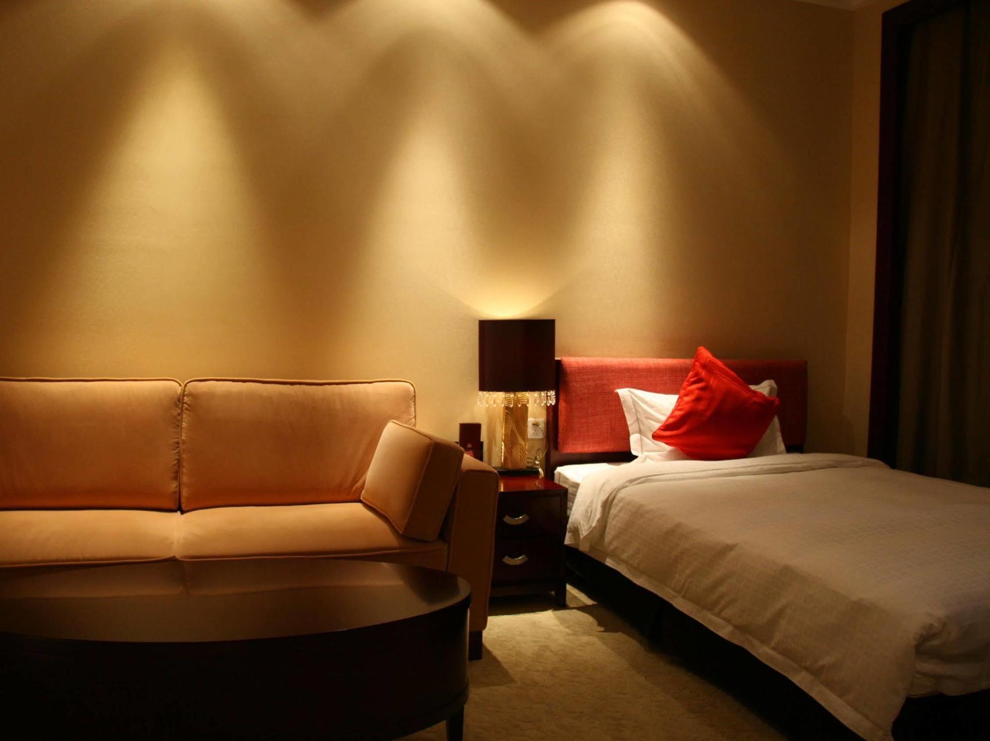 Grand Soluxe Hotel ตุนหวง ภายนอก รูปภาพ